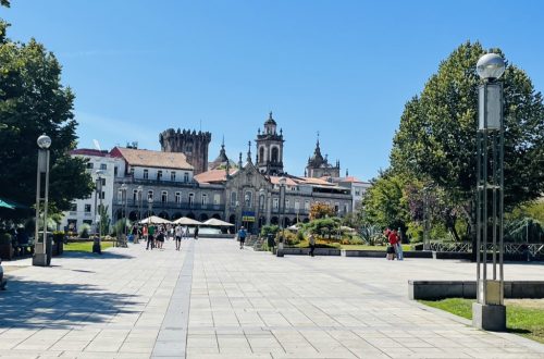 alt= place de la république, centre de Braga